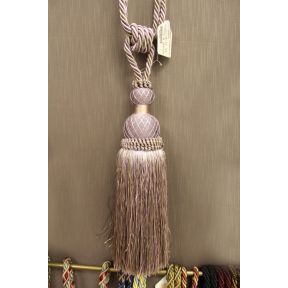 Single Tieback 29 Inch Purple