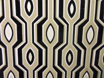 Sisley 345 Ebony/Ivory