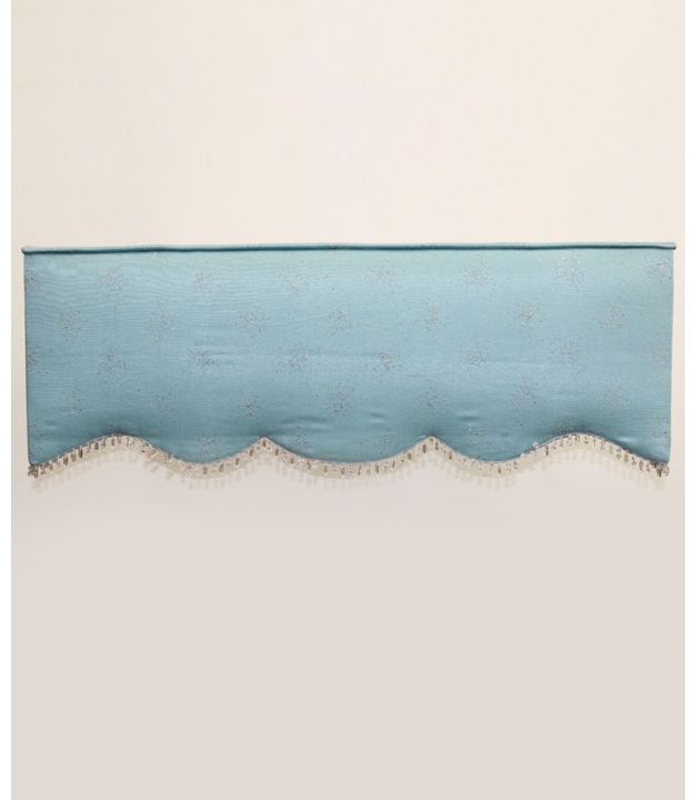 Shaped Cornice