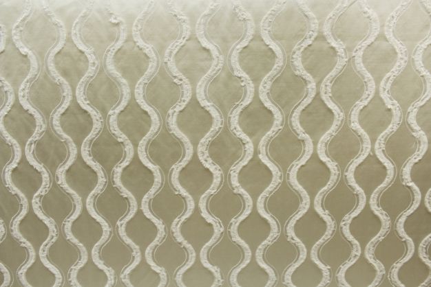 Covington Silhouette Cream 141