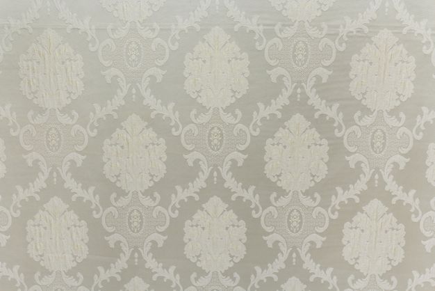 Damask Puffed White 