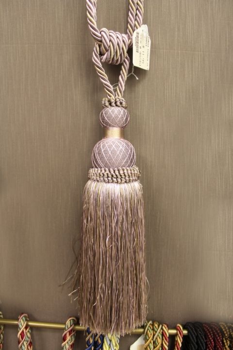 Single Tieback 29 Inch Purple