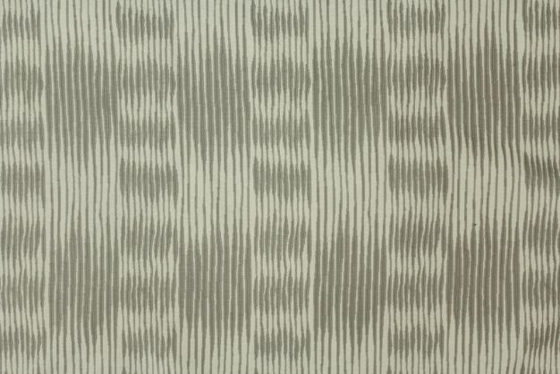 Vertical Lift Silver 