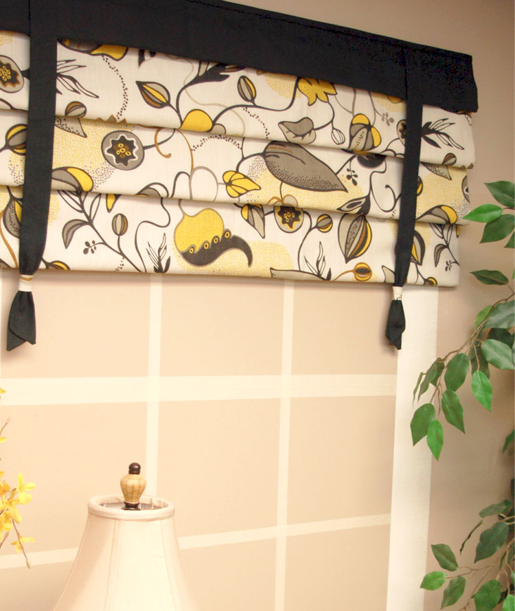 Mock Roman Valance