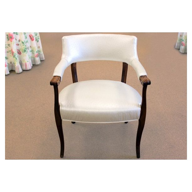 Reupholsterd Chair9