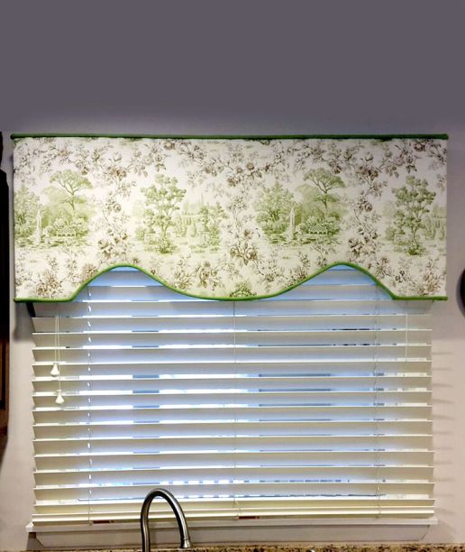 Shaped Cornice2