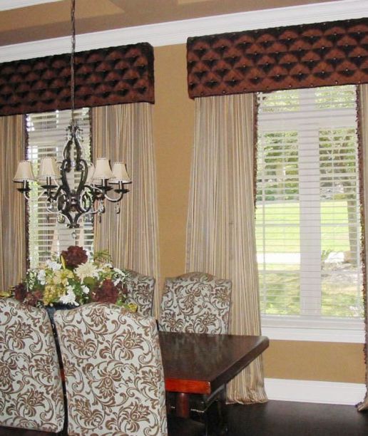 Tufted Cornice