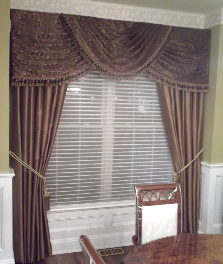 Swags Queen Anne Swag The Fabric Mill The Fabric Mill