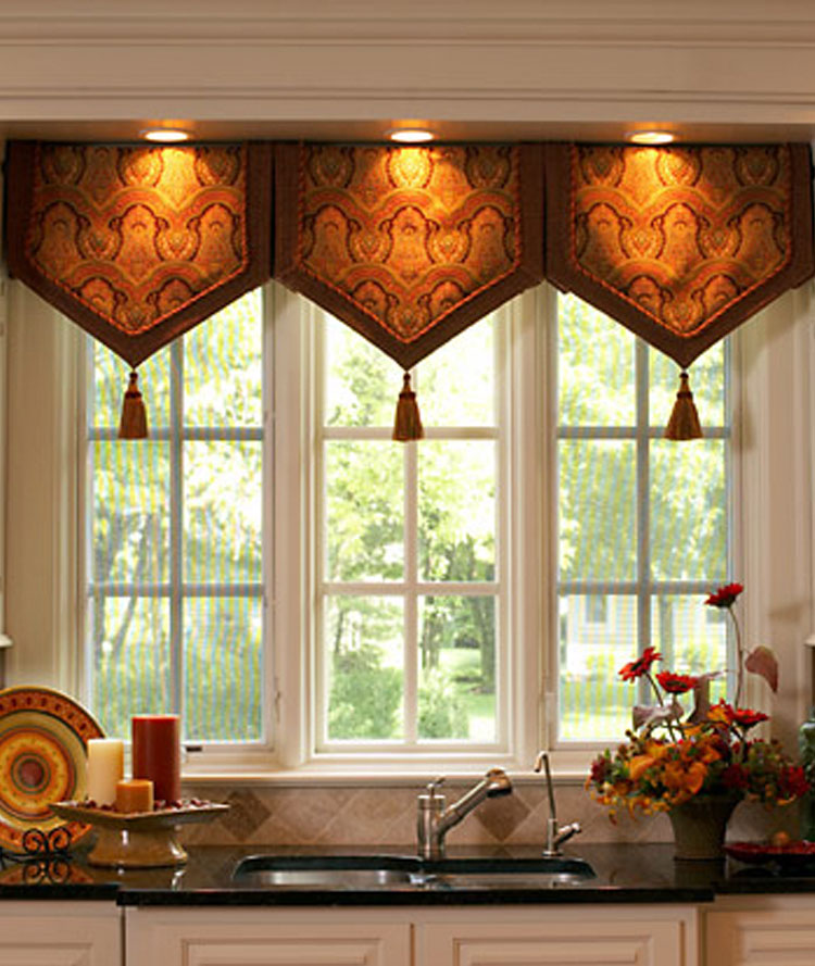 Valances - Banner or Triangle